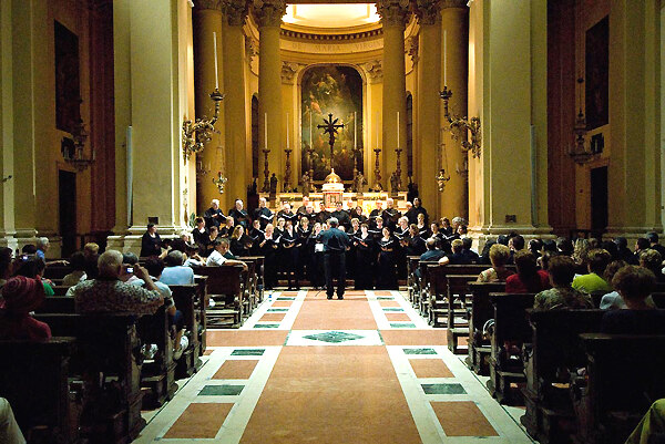 Interior of the church at Valleggio sul Mincio